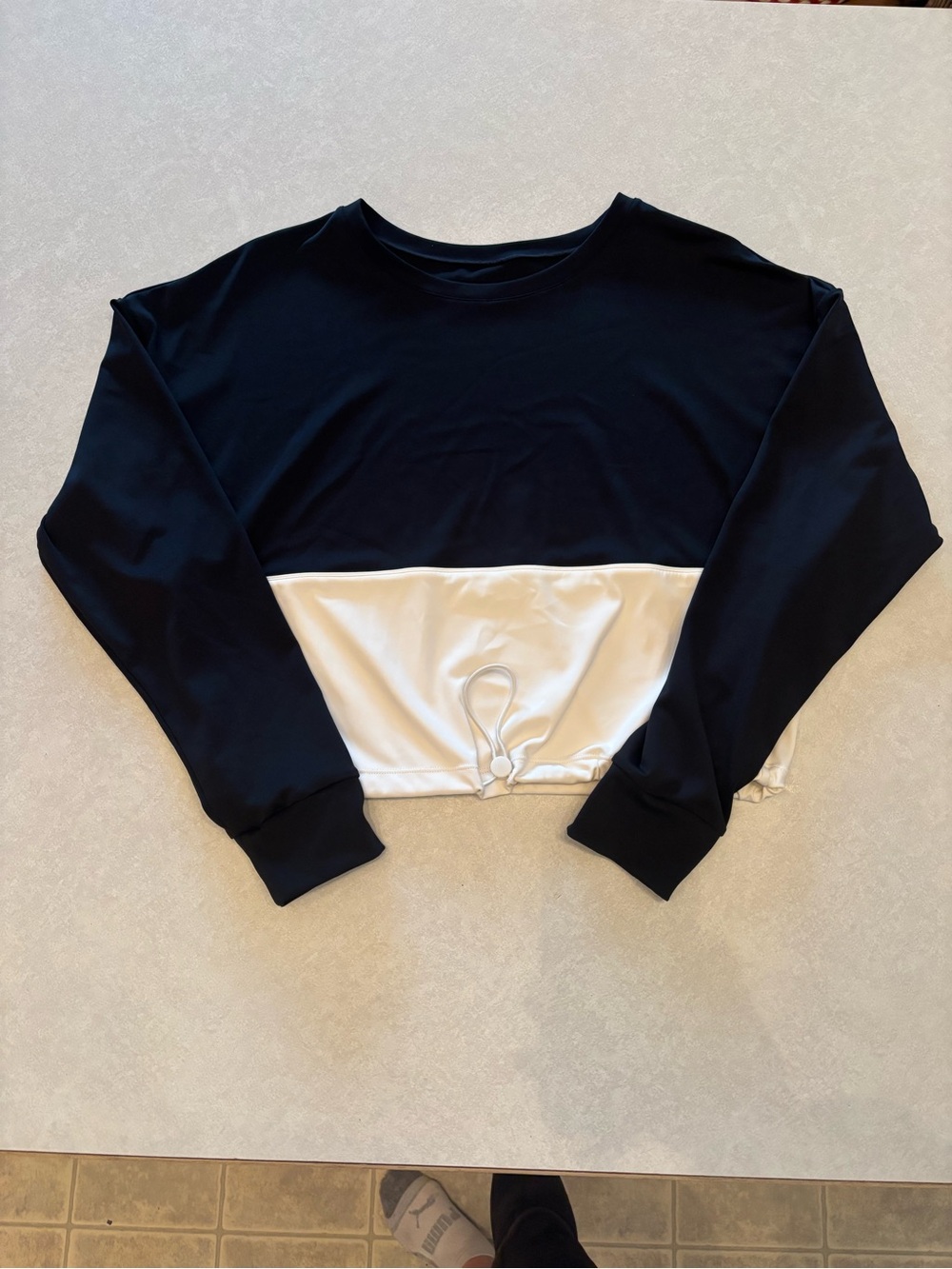ZYIA Black and White Colorblock Drawstring Crop Long Sleeve